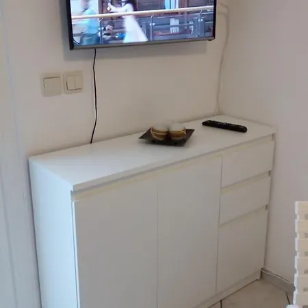 One Bedroom Oskar * 波斯蒂勒